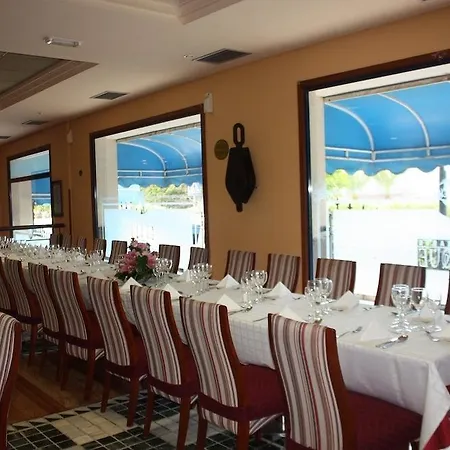 Puerto De Nieves 4* אגאטה