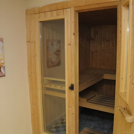 מלון Puerto De Nieves 4*