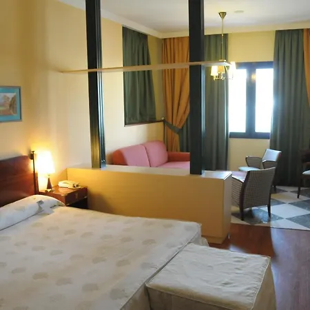 Puerto De Nieves Hotell 4*